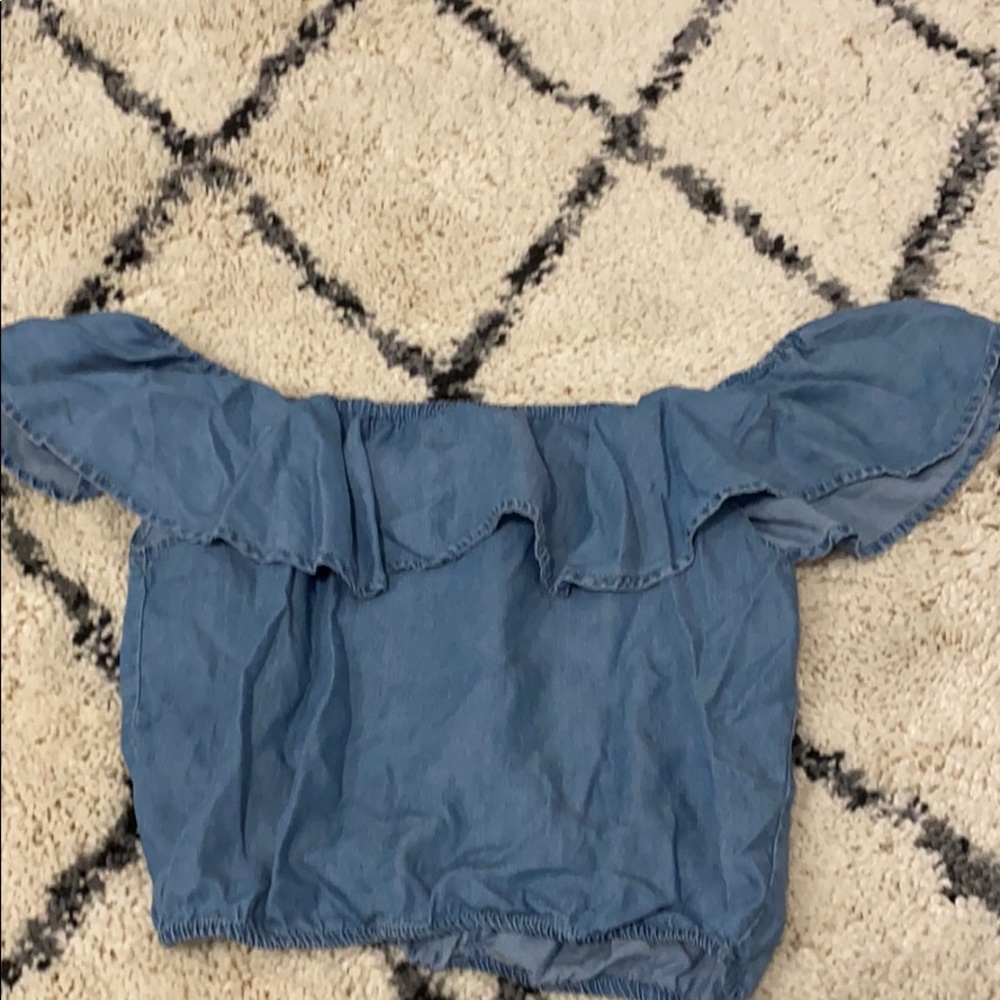 Off the shoulder Frill tee